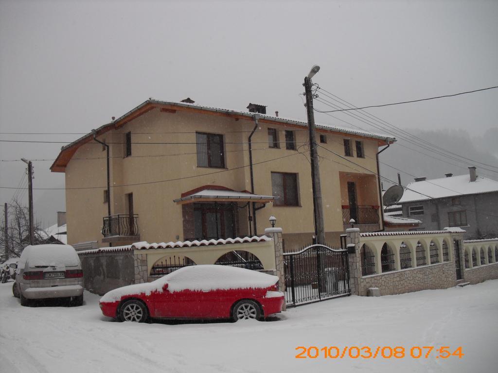 Guest House Benita Девин Экстерьер фото
